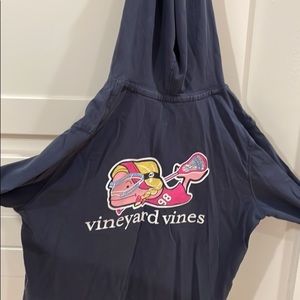 Girls Vineyard Vines Navy lacrosse long sleeve hoodie (size 10-12).